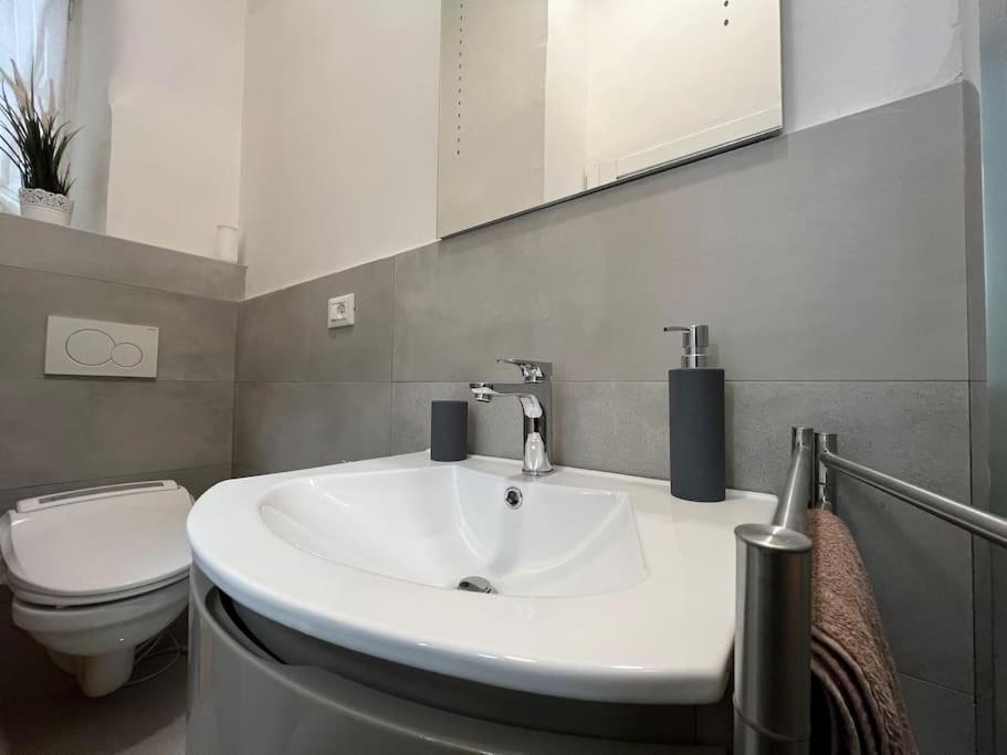טריאסטה Residence Belvedere Paduina מראה חיצוני תמונה